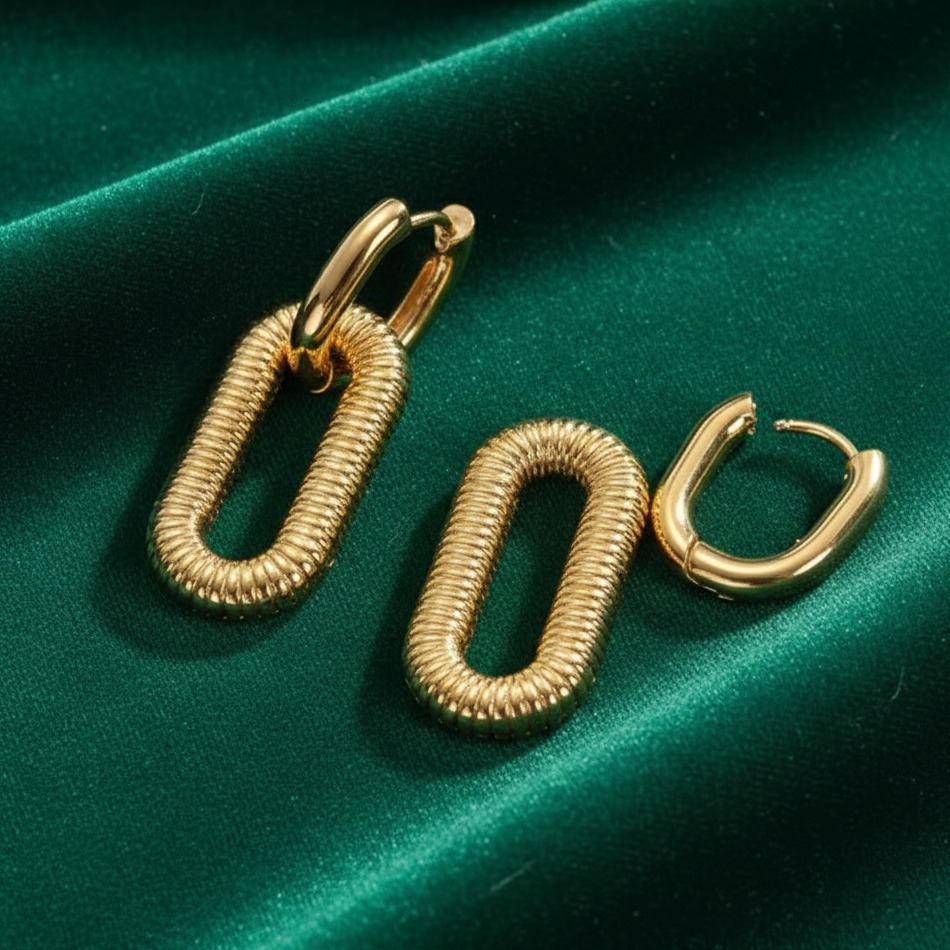 Amour Buckle